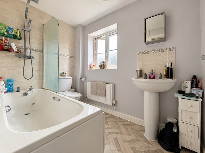 Family bathroom